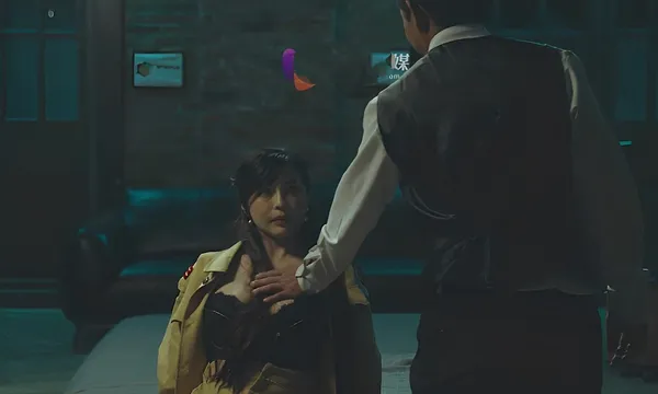 phim sex roblox Cưỡng hiếp nữ điệp viên vú to